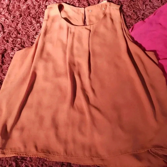 Bobeau Green Envelope Bundle 3 Sleeveless Flowy Tips size Medium - Picture 4 of 11